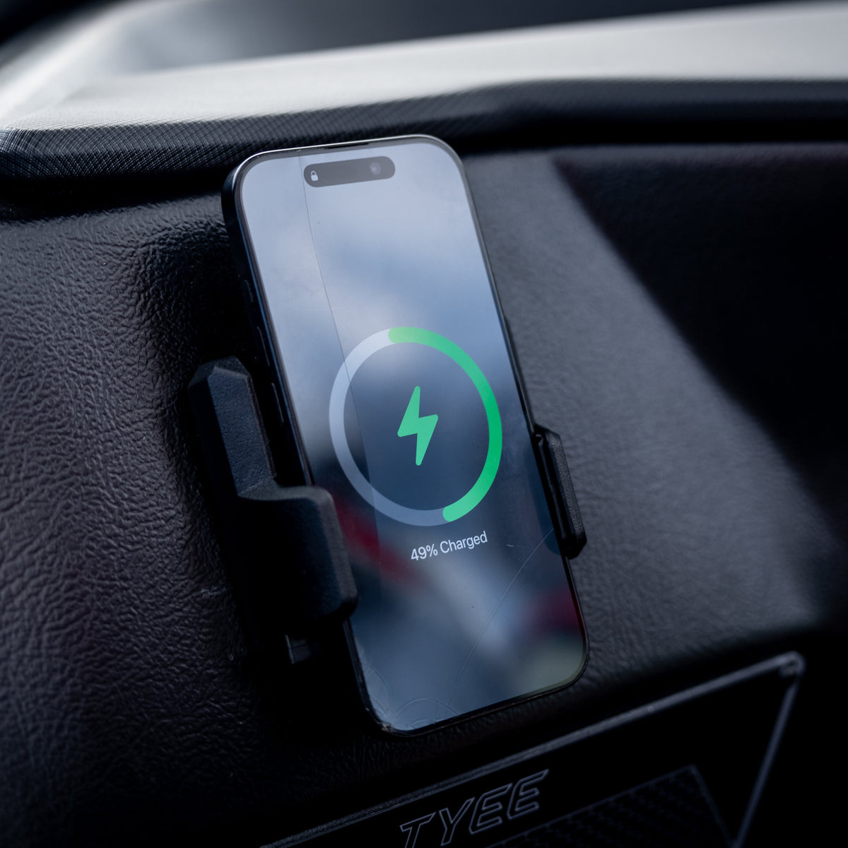 900 Series Surface Mounted Waterproof Wireless Phone Charger