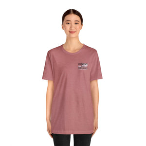 Woman wearing a heather mauve unisex jersey tee with "EXPERIENCE GIVES INTELLIGENCE" text.