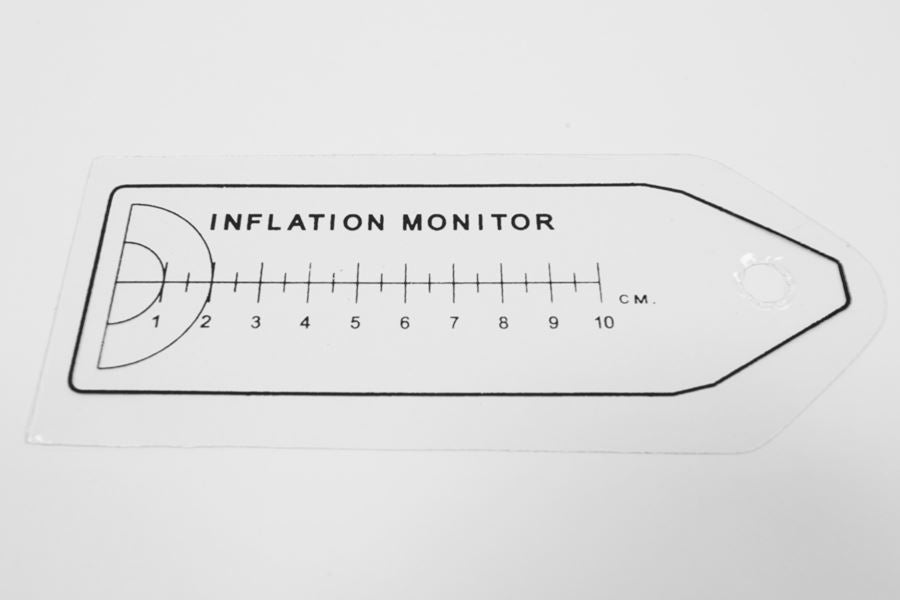 Clear plastic inflation gauge with black "INFLATION MONITOR" text and a 10cm ruler for kayaks.