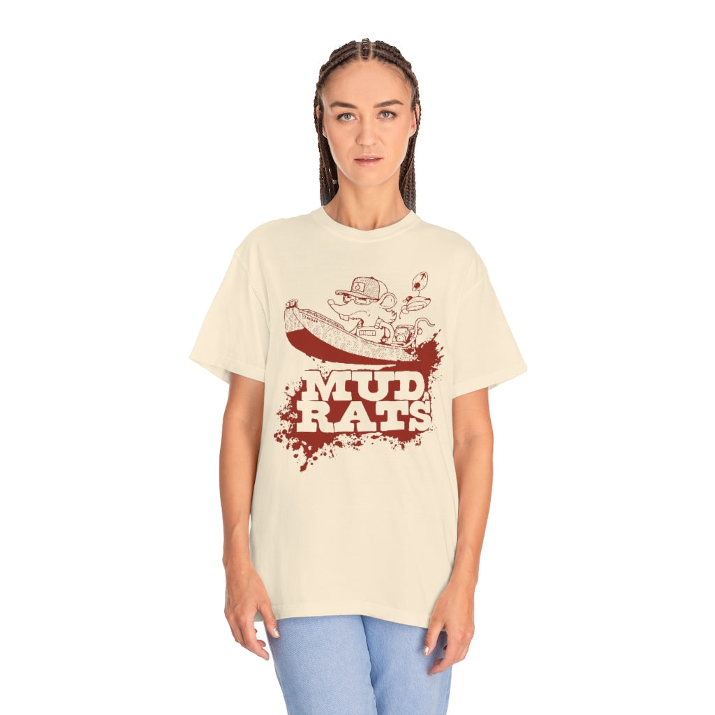 Woman wearing a cream Gildan Mud Rats t-shirt with a red graphic of a rat in a boat.