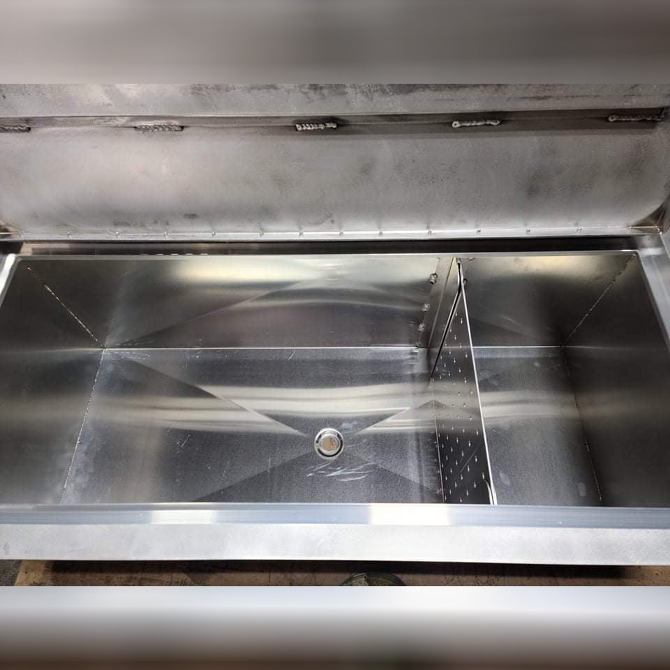 Livewell - XL Catfish Size with Divider-Marine &amp; Livewell Plumbing-5-Tiny Boat Nation