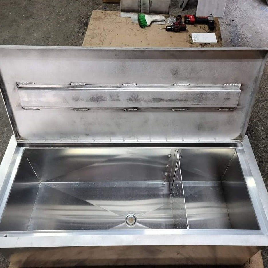 Livewell - XL Catfish Size with Divider-Marine &amp; Livewell Plumbing-7-Tiny Boat Nation